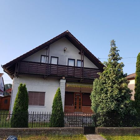 Nador Apartman Lejlighed Balatonlelle Eksteriør billede