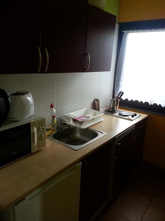 Nador Apartman Lejlighed Balatonlelle Værelse billede