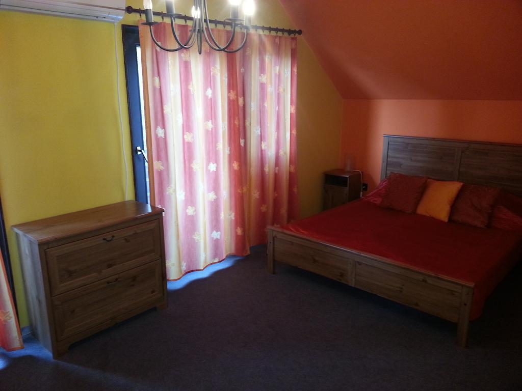 Nador Apartman Lejlighed Balatonlelle Værelse billede