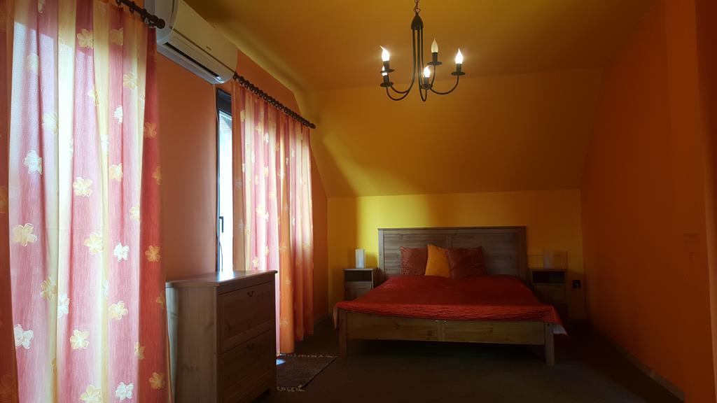 Nador Apartman Lejlighed Balatonlelle Eksteriør billede