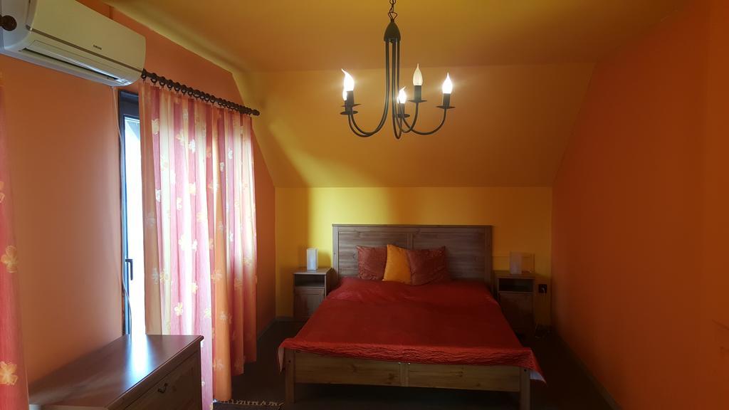 Nador Apartman Lejlighed Balatonlelle Eksteriør billede