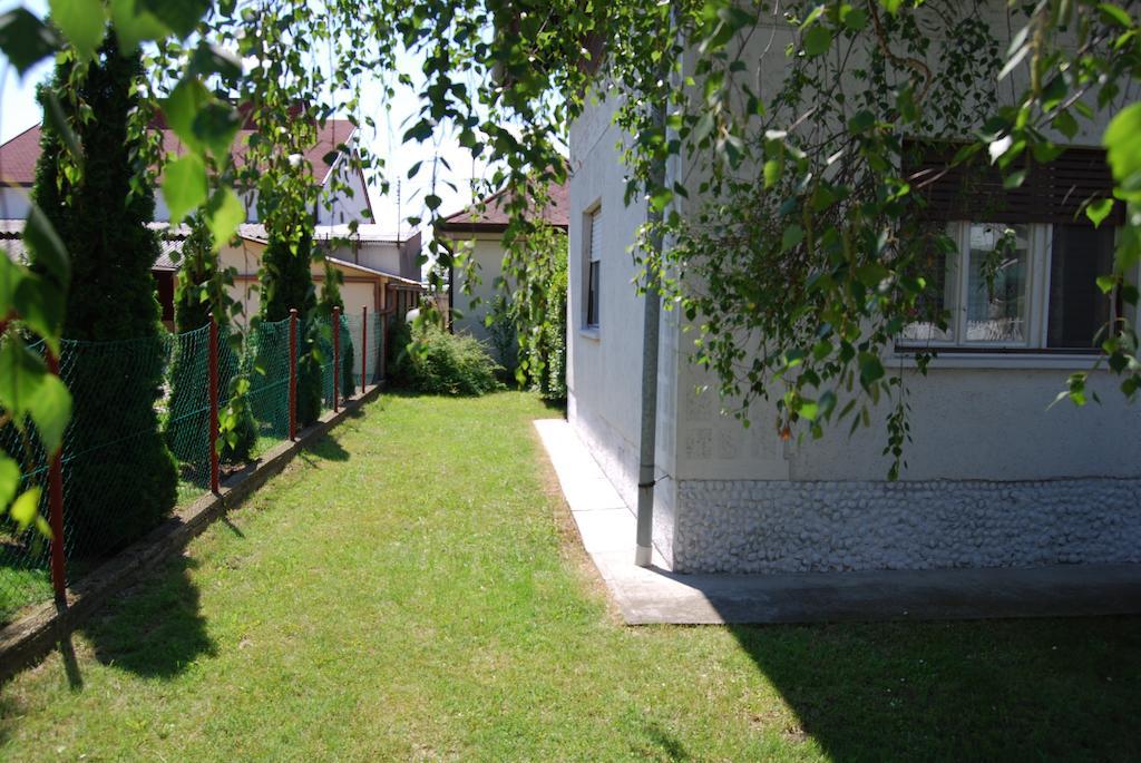 Nador Apartman Lejlighed Balatonlelle Værelse billede